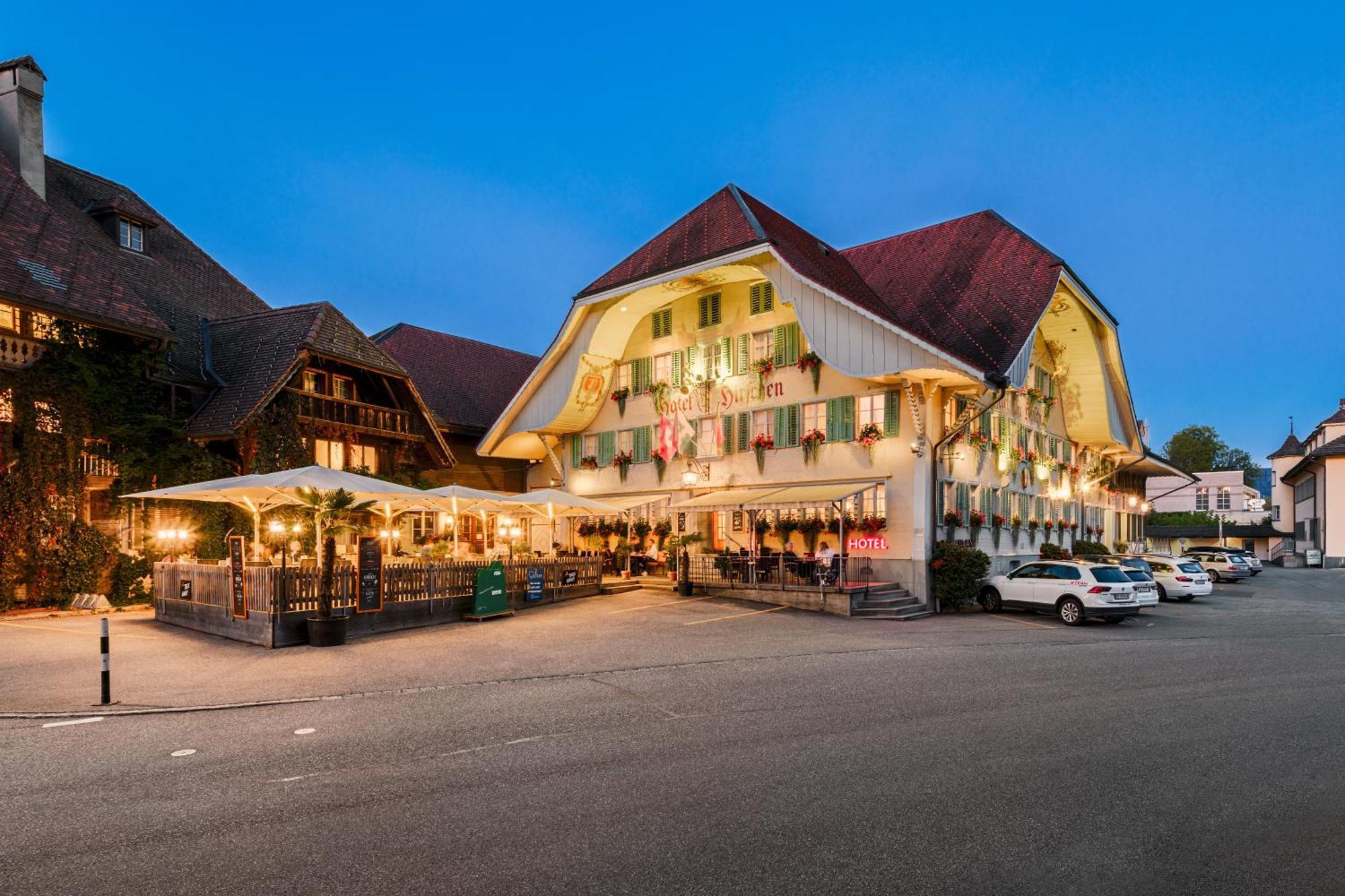 Hotel Hirschen ลองโน ภายนอก รูปภาพ